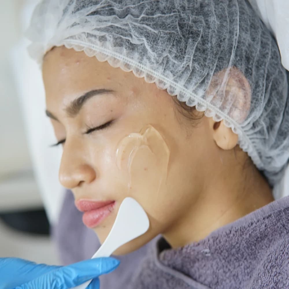 Brightening Facial di MALVÉ Beauty Clinic